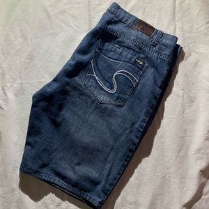 Road Block Size 46W Inseam 11” Jean Shorts